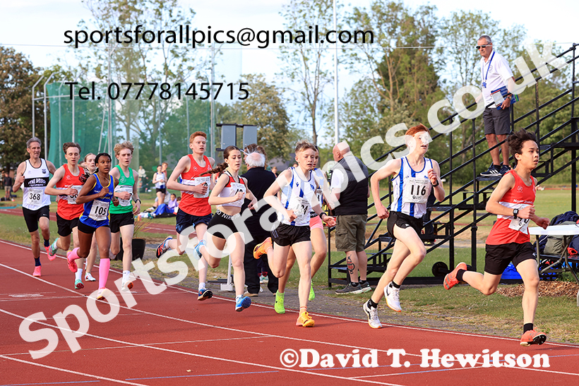 The 800 metres, 2025 NEGP No 2, Monkton Stadium, Wednesday, May 28th. Photo: David T. Hewitson/Sports for All Pics